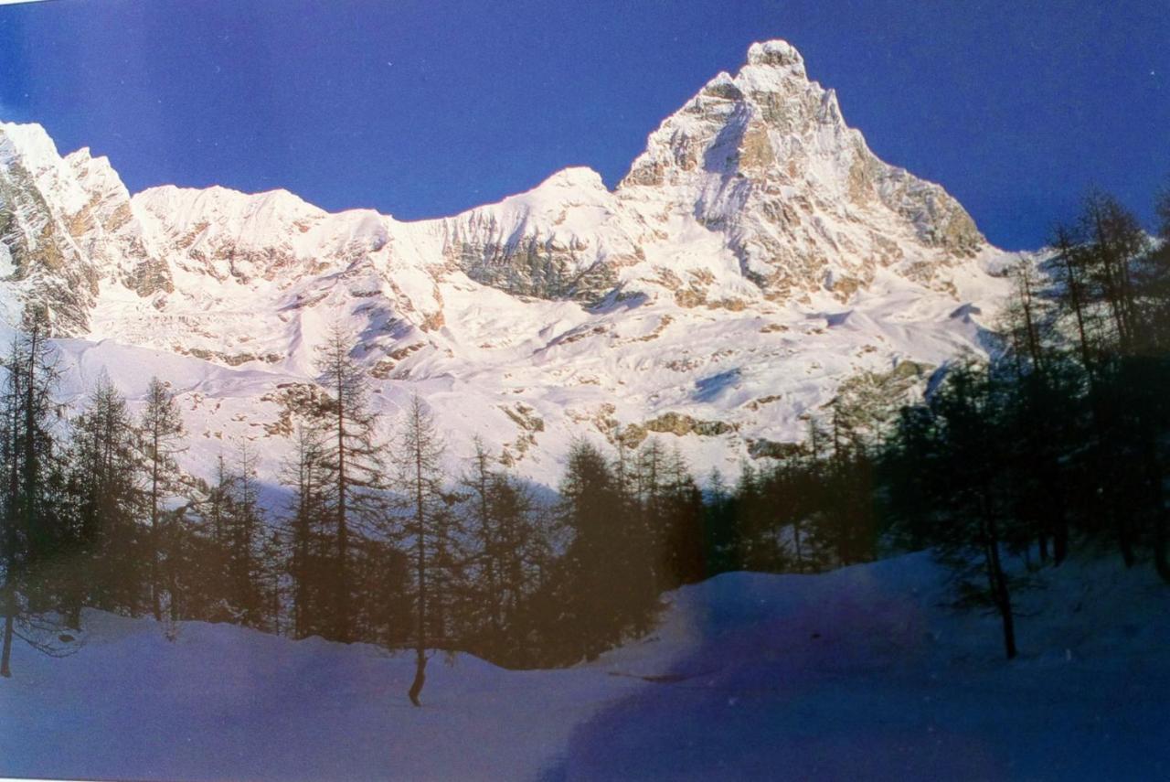 Giomein Sporting Red House Breuil-Cervinia Exteriér fotografie